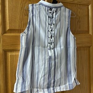 Miss Me new summer top size large white and blue